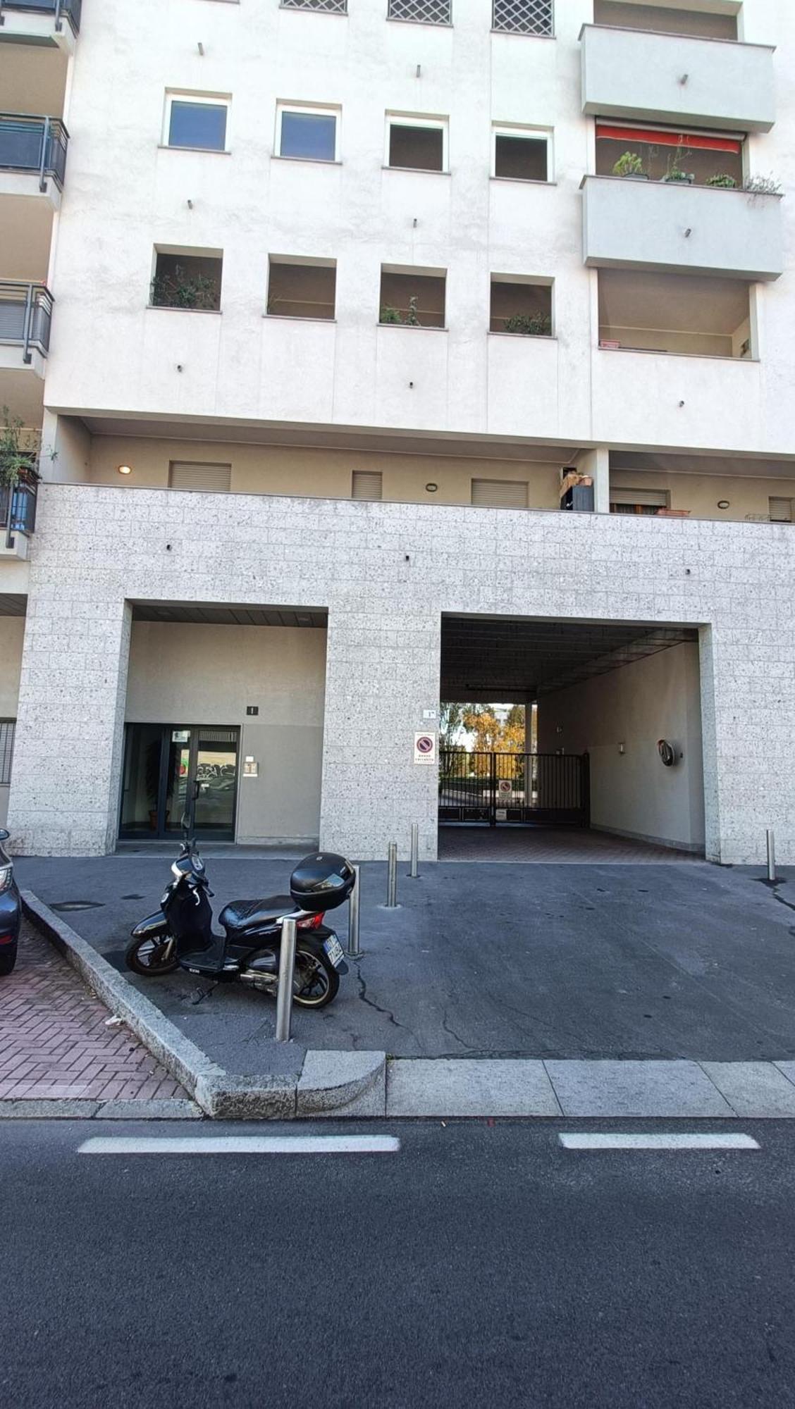 Il Comfort Dello Spazio, In Un Bilocale Apartamento Milão